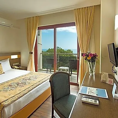 Perre La & Hotel Kemer