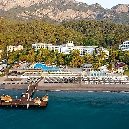 Szálloda Perre La & 5*