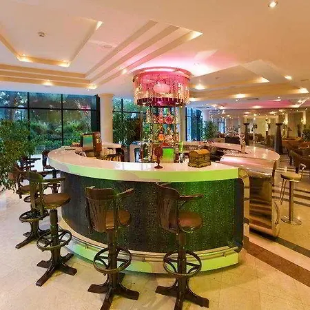 Perre La & Hotel Kemer